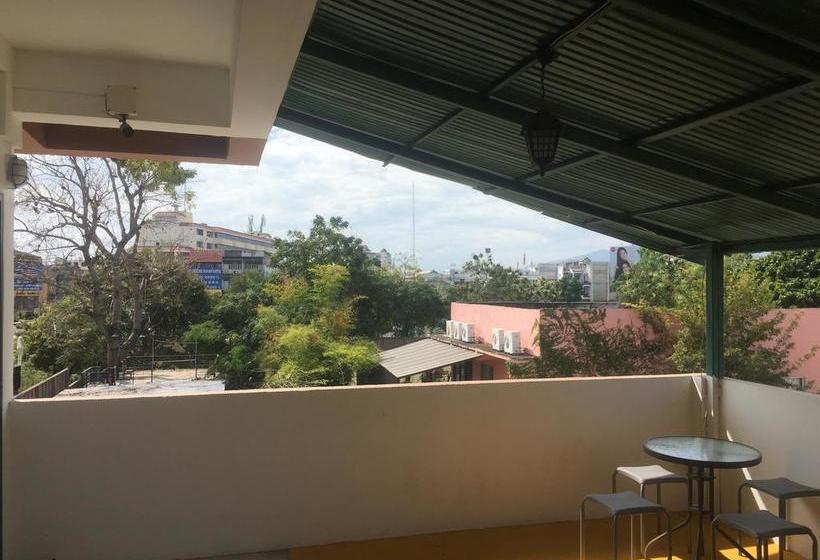 בית מלון כפרי Ping River House