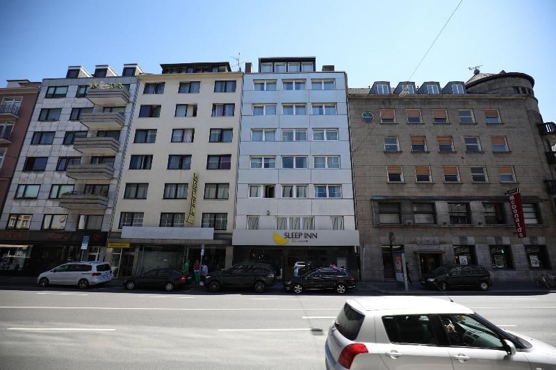 בית מלון כפרי Sleep Inn Dusseldorf
