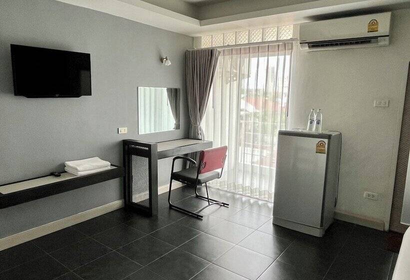 호텔 Wesahh Homeplace