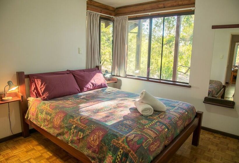 Отель Wyadup Brook Cottages