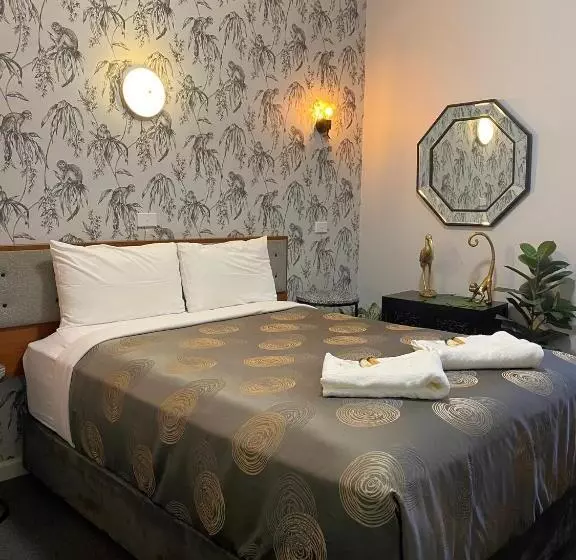 The Palace Hotel Broken Hill