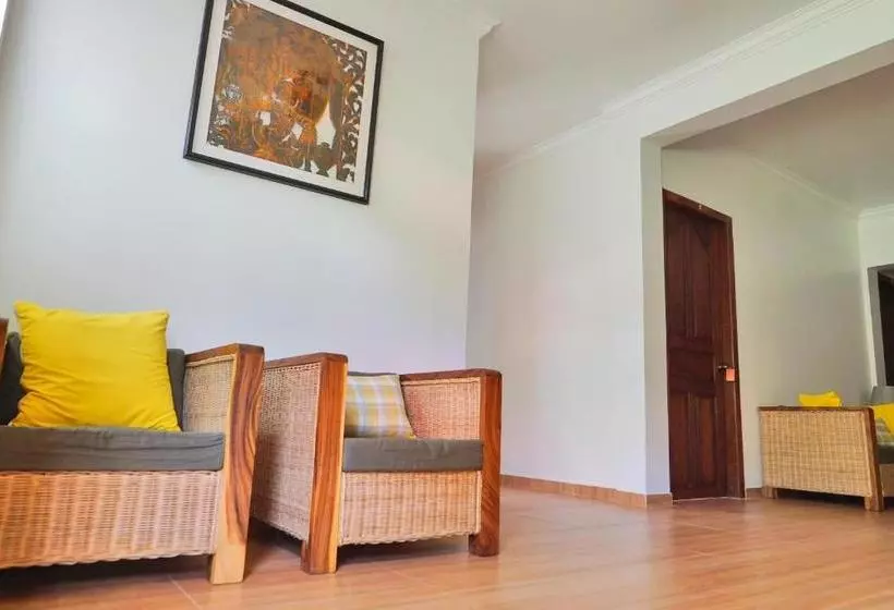 هتل Angkor Dino B&b