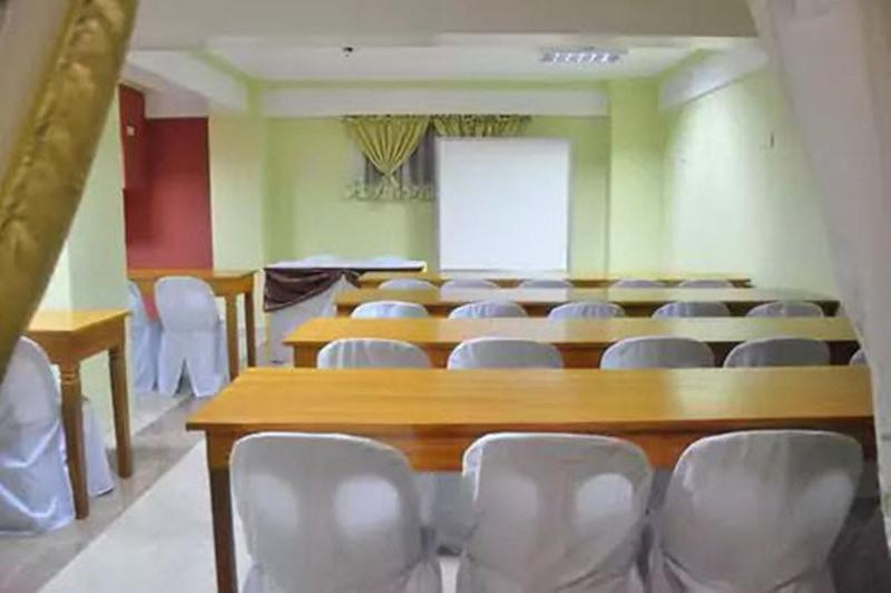 فندق Apartelle De Francesca