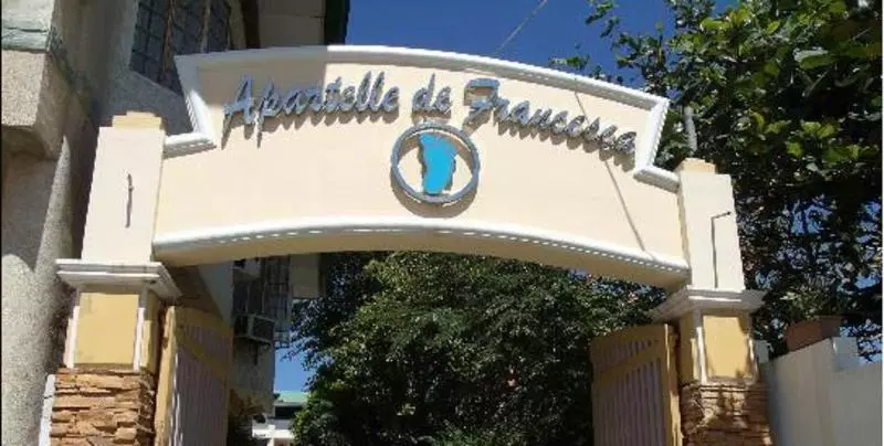 هتل Apartelle De Francesca