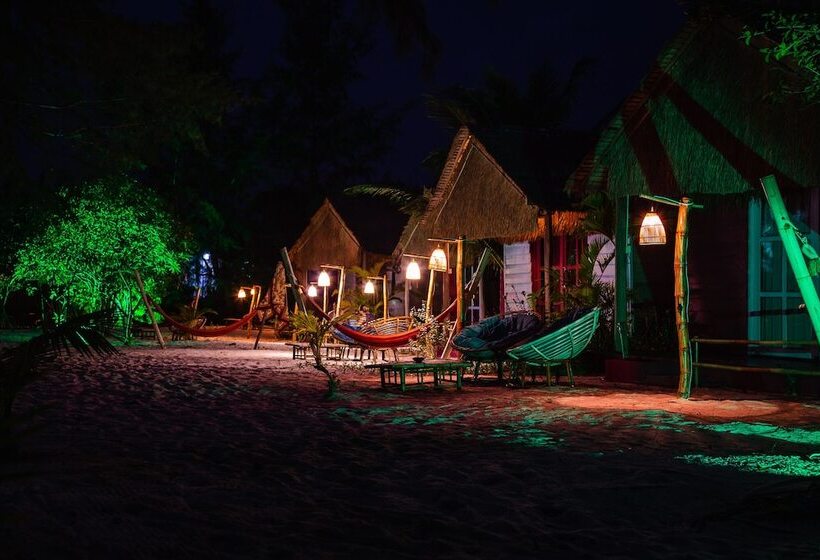 בית מלון כפרי Bamboo Jam