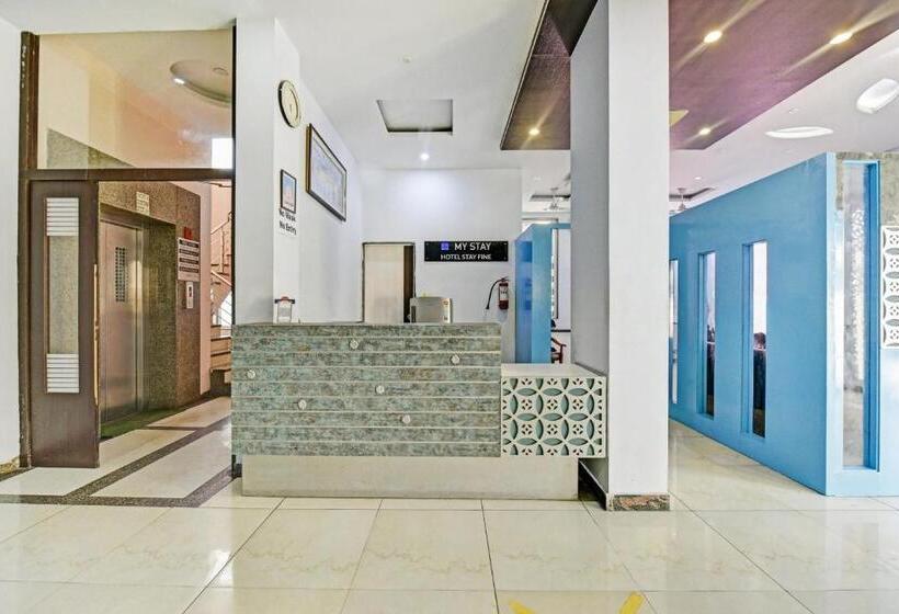 Townhouse Hotel Stay Fine