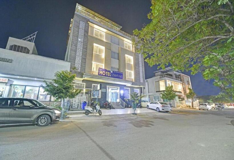 Townhouse Hotel Stay Fine