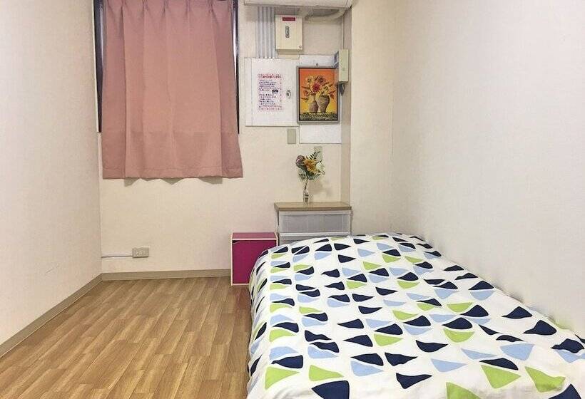 Отель Guest House Fukutomi  Female Only