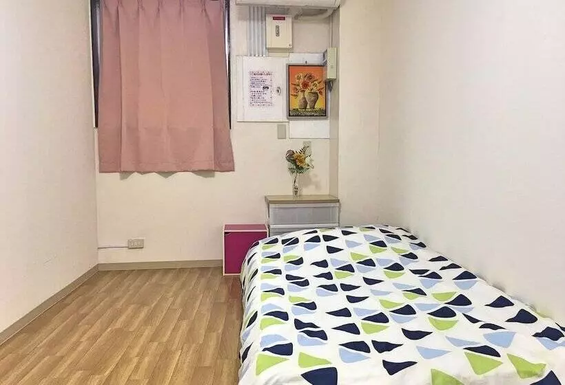 Hotelli Guest House Fukutomi  Female Only
