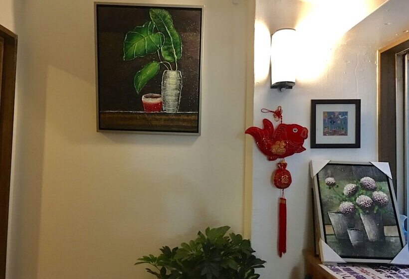 Отель Guest House Fukutomi  Female Only