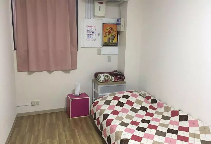 Hotelli Guest House Fukutomi  Female Only