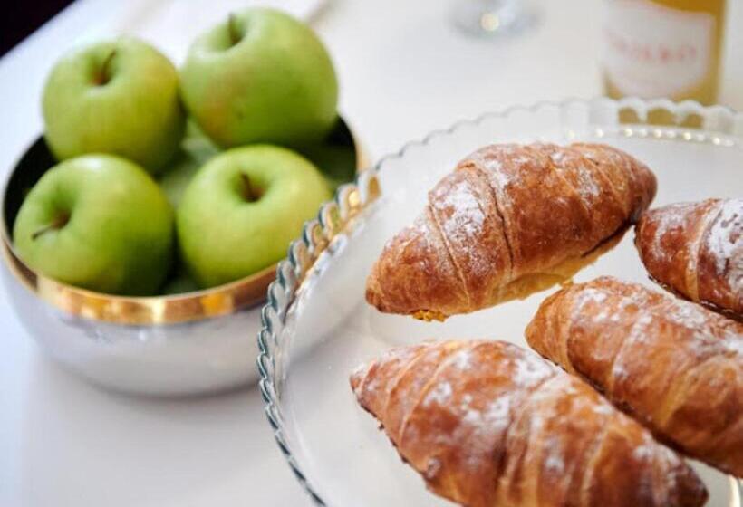 فندق Guesthouse Ana Trogir Old Town