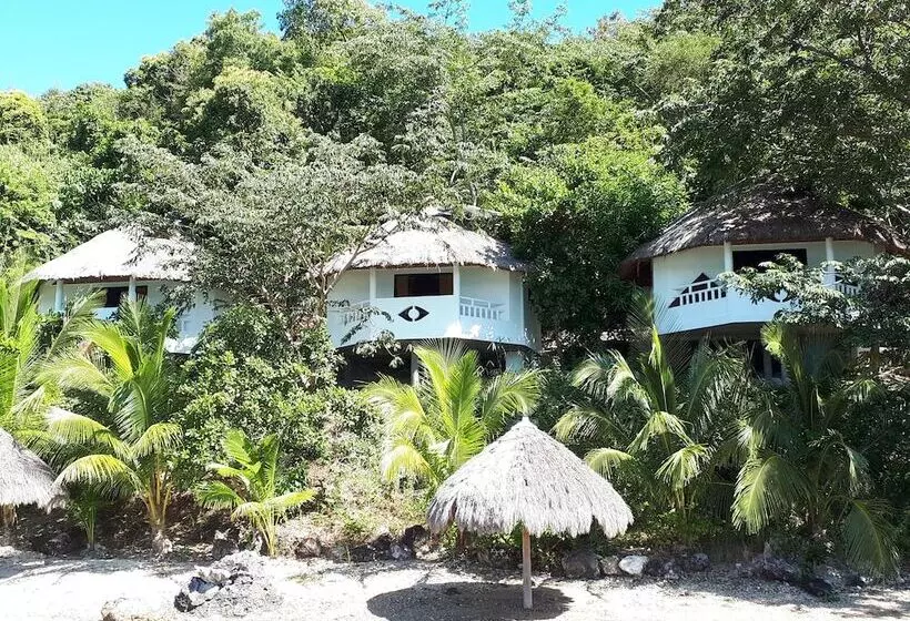 Hotelli Iris Island Eco Resort