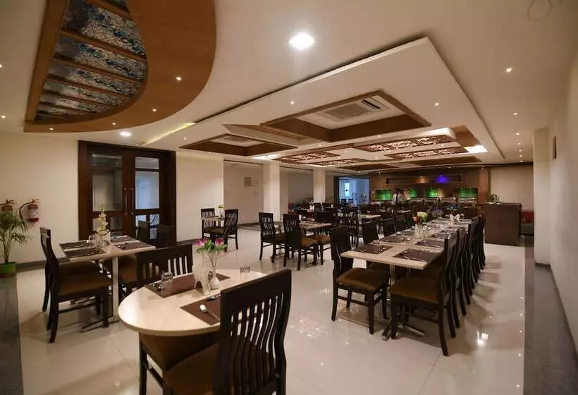 ホテル Jataka Inn