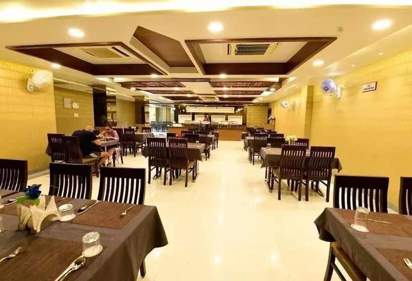 ホテル Jataka Inn