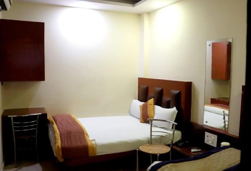 هتل Prem Deluxe Guest House