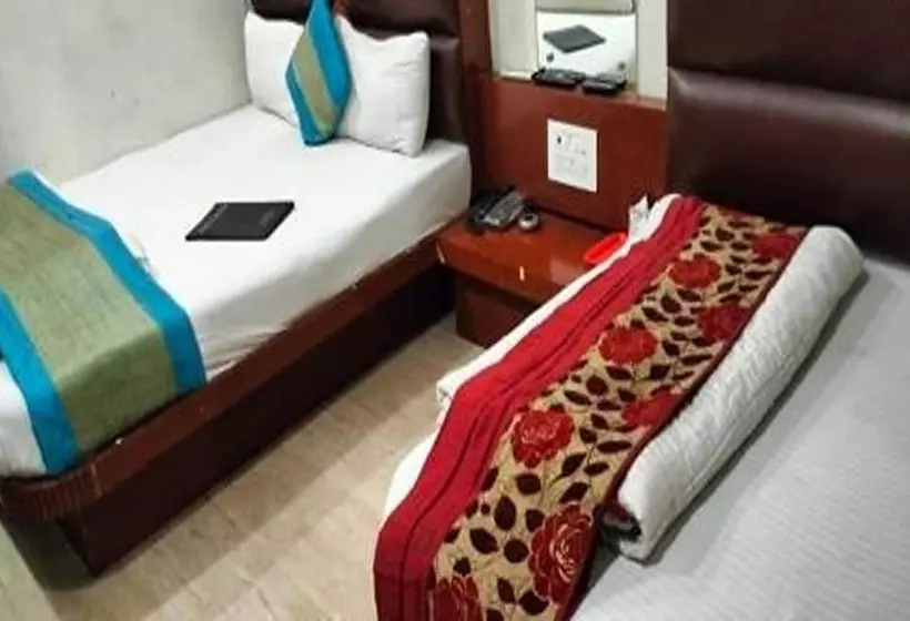 هتل Prem Deluxe Guest House