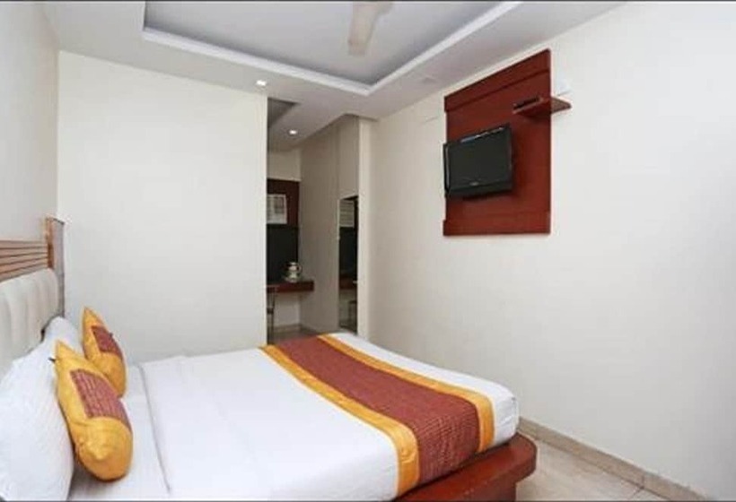هتل Prem Deluxe Guest House