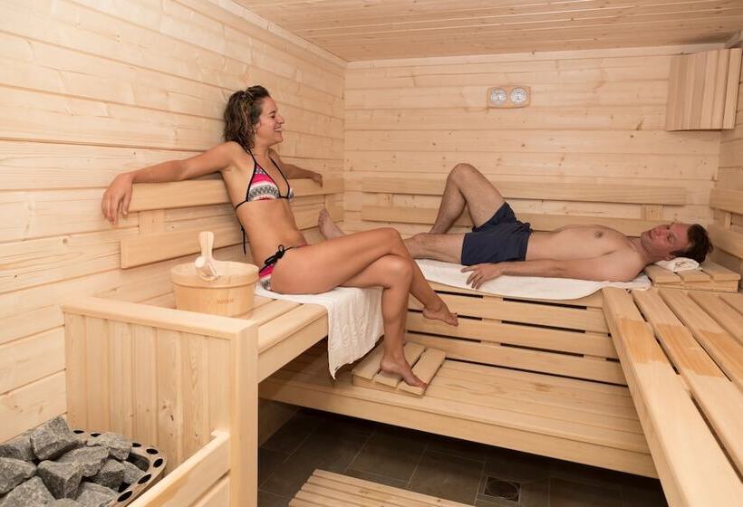 בית מלון כפרי Residence Prestige Odalys Isatis