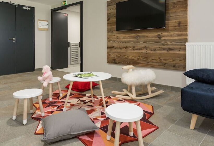 בית מלון כפרי Residence Prestige Odalys Isatis