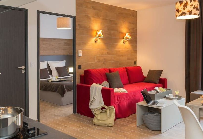 בית מלון כפרי Residence Prestige Odalys Isatis