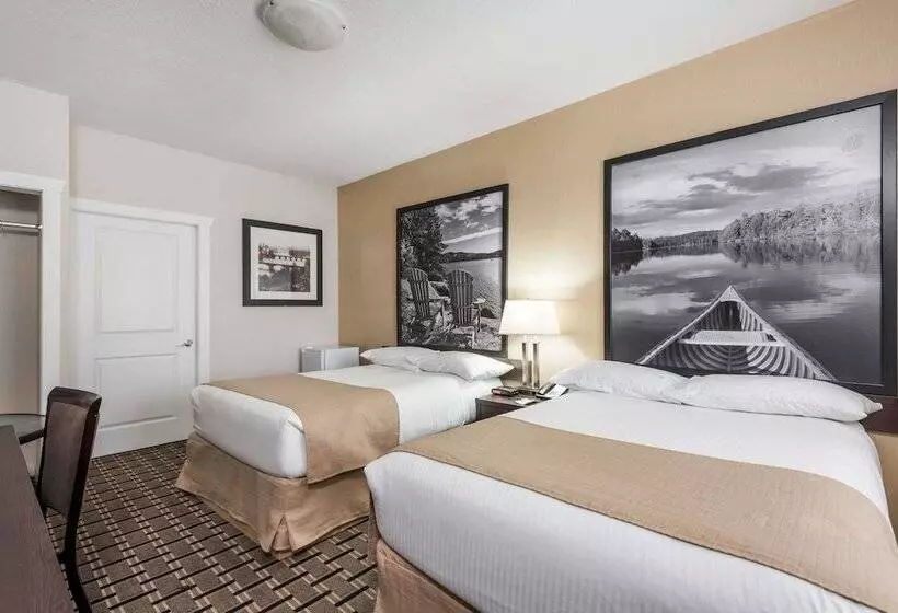 Hotelli Super 8 By Wyndham Watrous