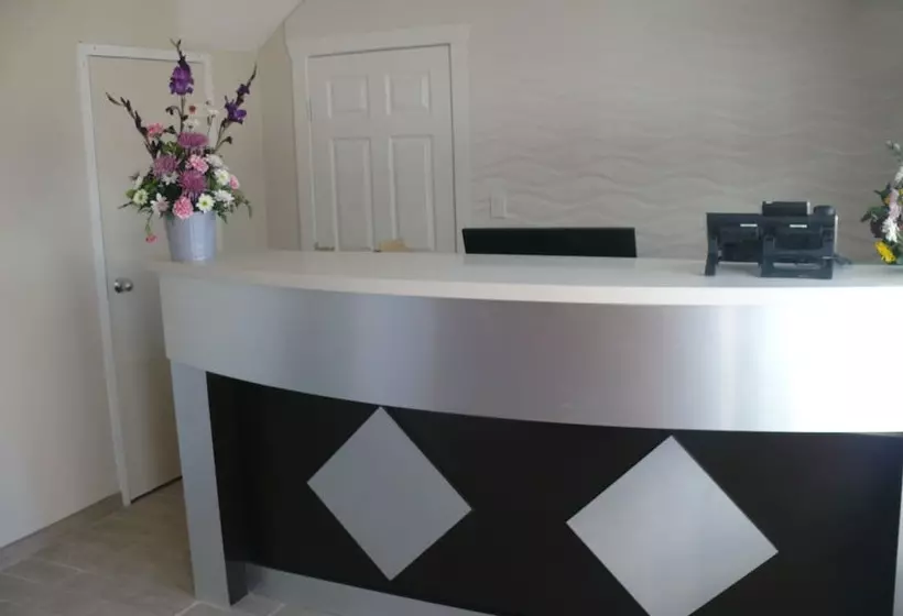 Hotelli Super 8 By Wyndham Watrous