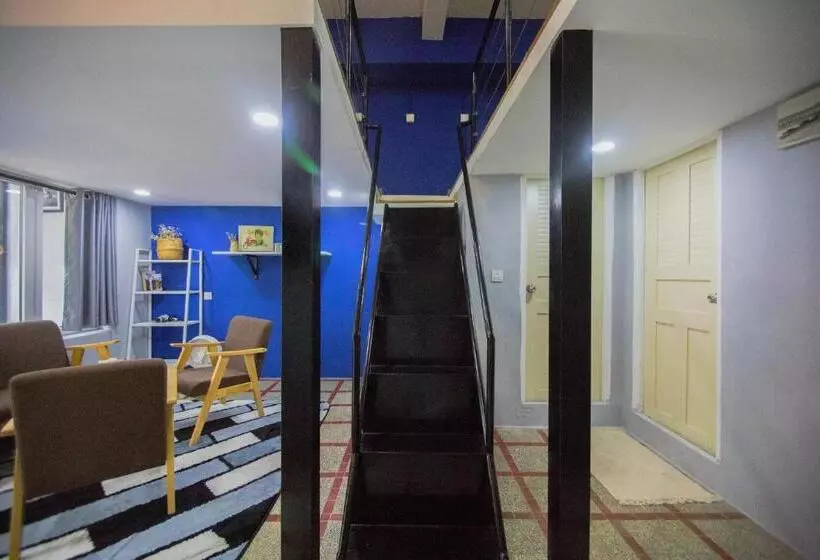 هتل The Artist Residence