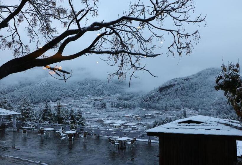 هتل Tiger S Nest Resort Best Resort In Paro