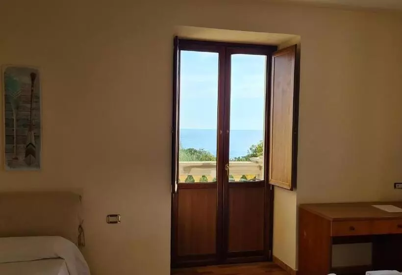 Hotelli Villa Cerelis