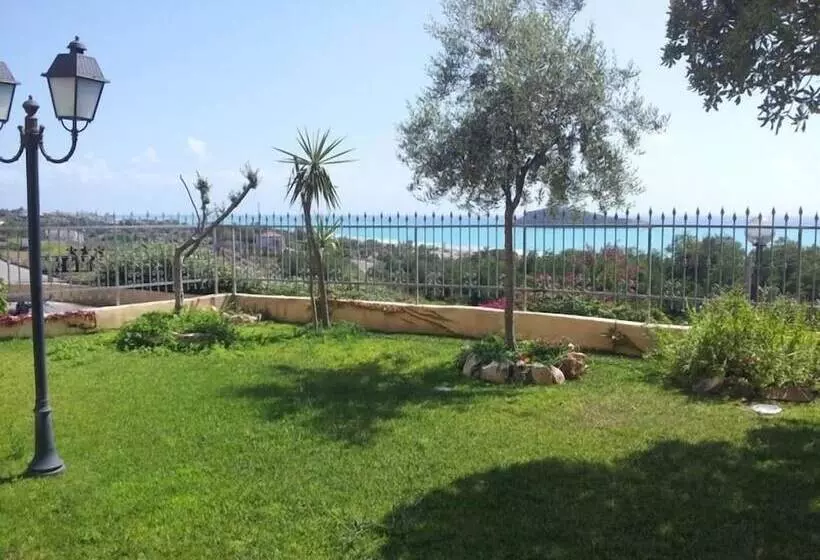 Hotelli Villa Cerelis