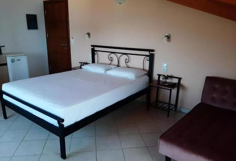 Hotel Zoe's Studios