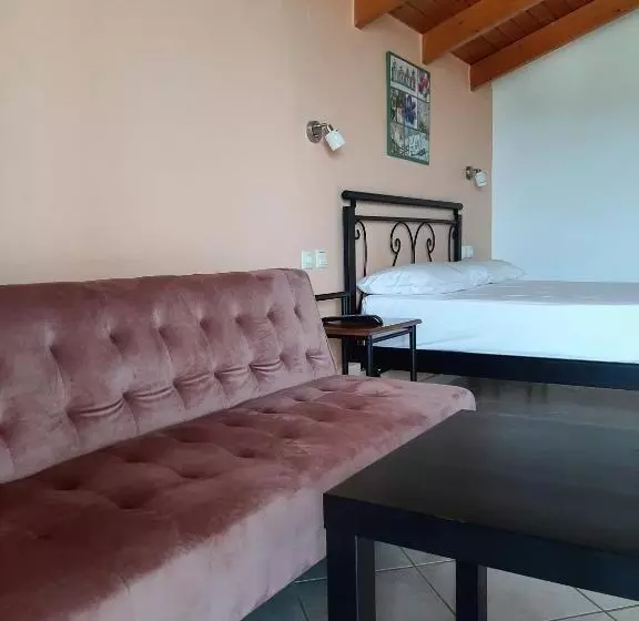 Hotel Zoe's Studios