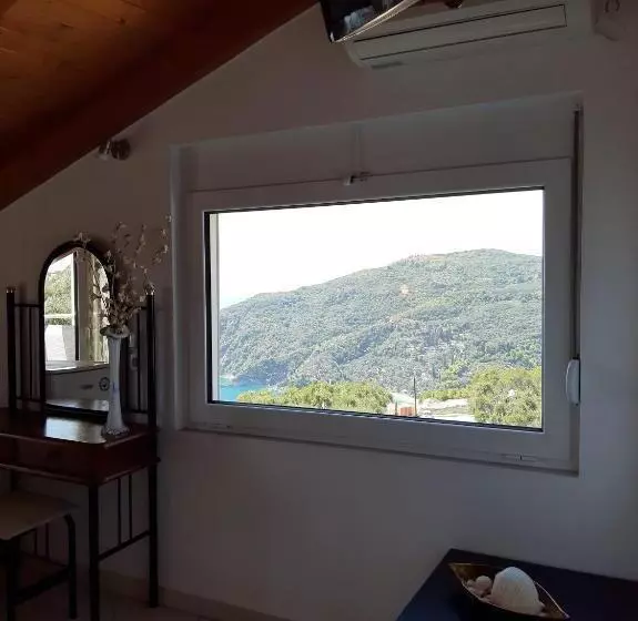 Hotel Zoe's Studios