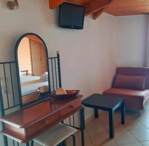 Hotel Zoe's Studios
