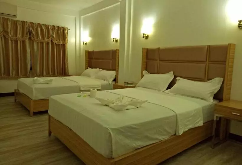 Meaco Hotel   Anilao