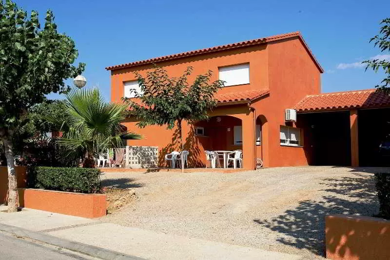 Hotelli Bungalows Costa Brava