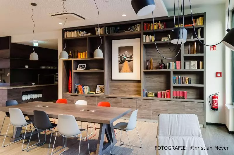 Hotelli Campanile Leipzighalle Airport