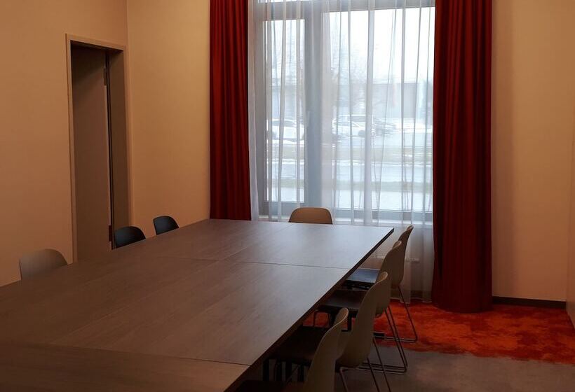 Hotel Campanile Leipzighalle Airport