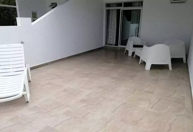 هتل Easy Stay Residence