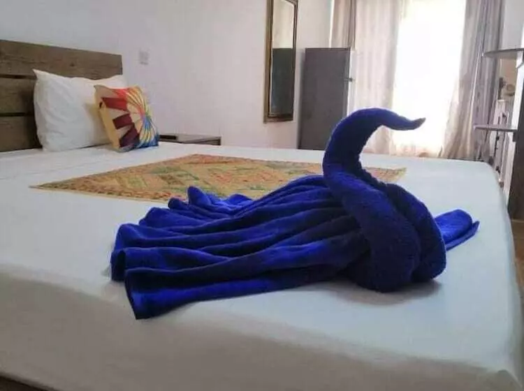 هتل Easy Stay Residence