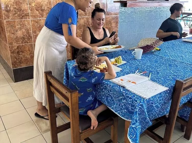 هتل Litia Sini Beach Fales