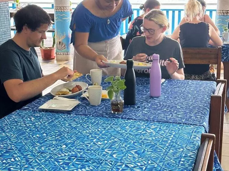 هتل Litia Sini Beach Fales