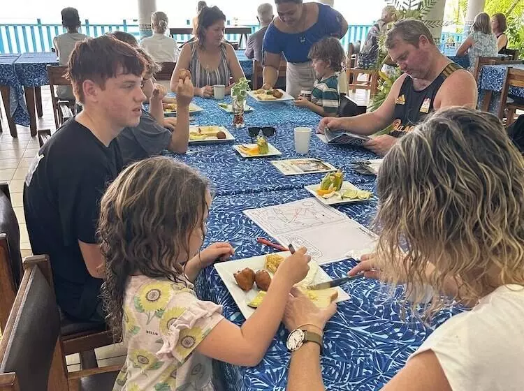 هتل Litia Sini Beach Fales