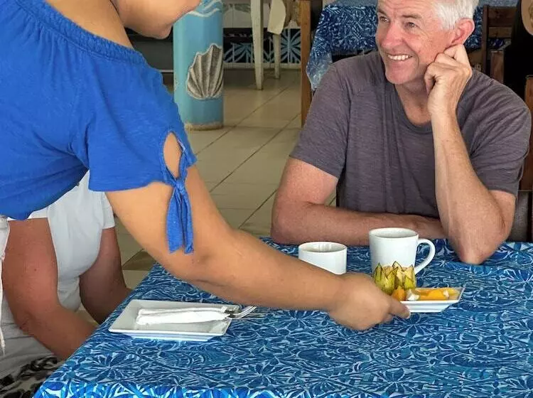 هتل Litia Sini Beach Fales