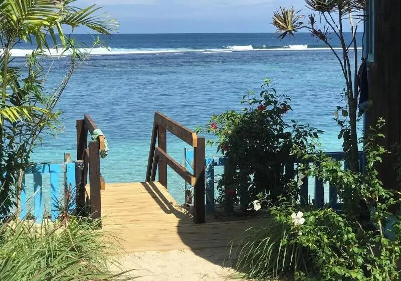 هتل Litia Sini Beach Fales
