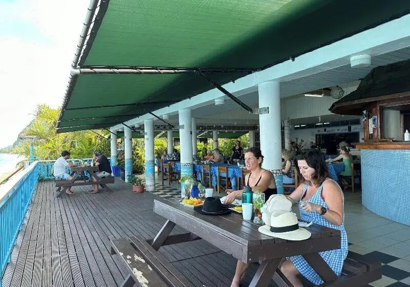هتل Litia Sini Beach Fales