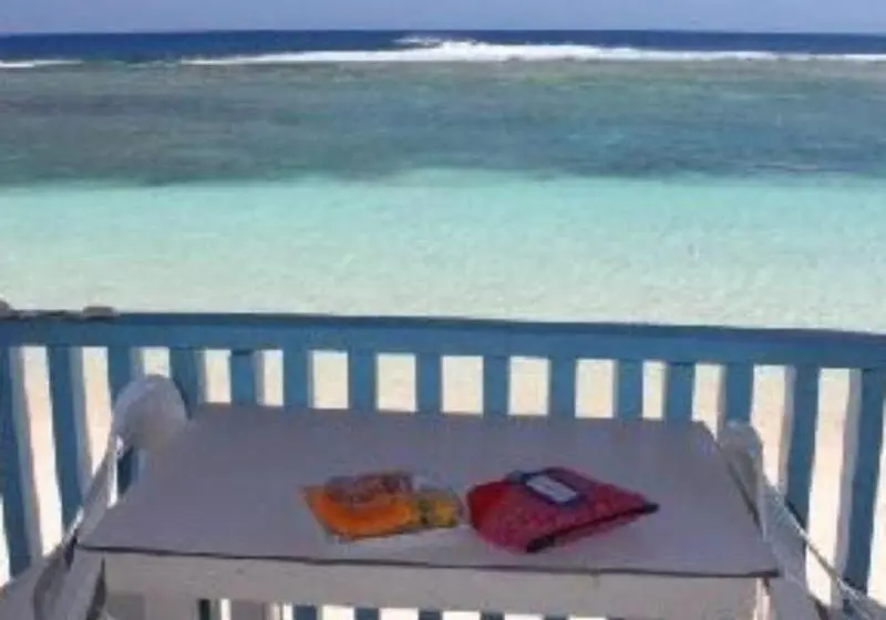 هتل Litia Sini Beach Fales