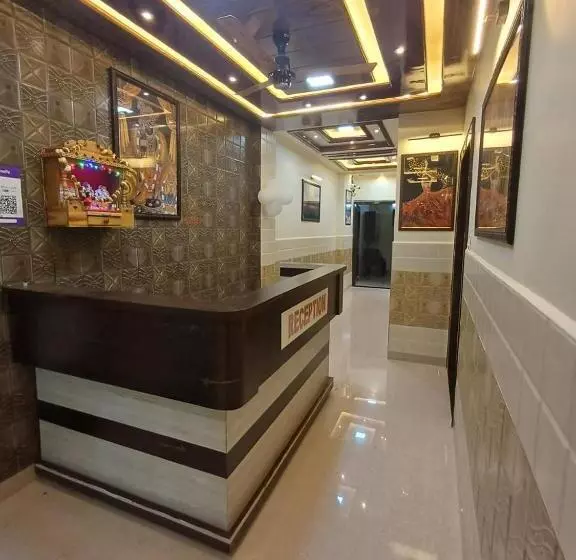 ホテル Pragati Palace