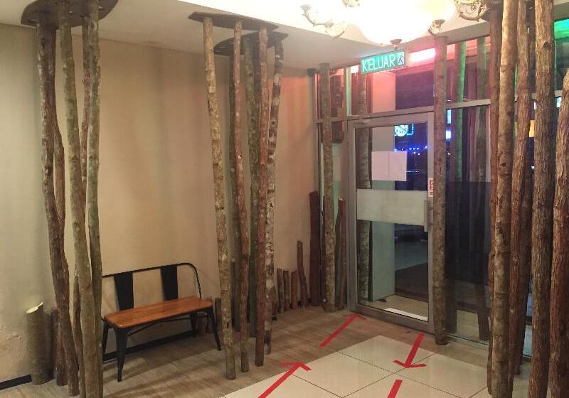 בית מלון כפרי Rainforest Budget Stay